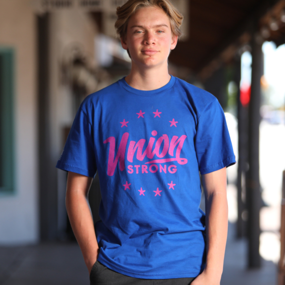 US-mens-product-scripty-royalblue-pink